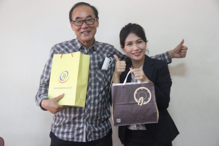 Kerja sama Exchange Cultural Activity dengan Watanabe Shouji Holding Company dan Wata Sunrise Indonesia.