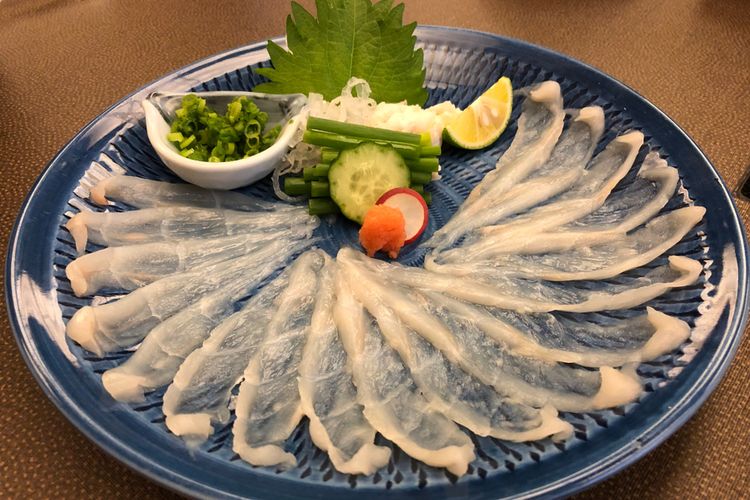 Fugu" Ikan Beracun Jadi Makanan Berharga Fantastis di Jepang - FIB Jepang S1